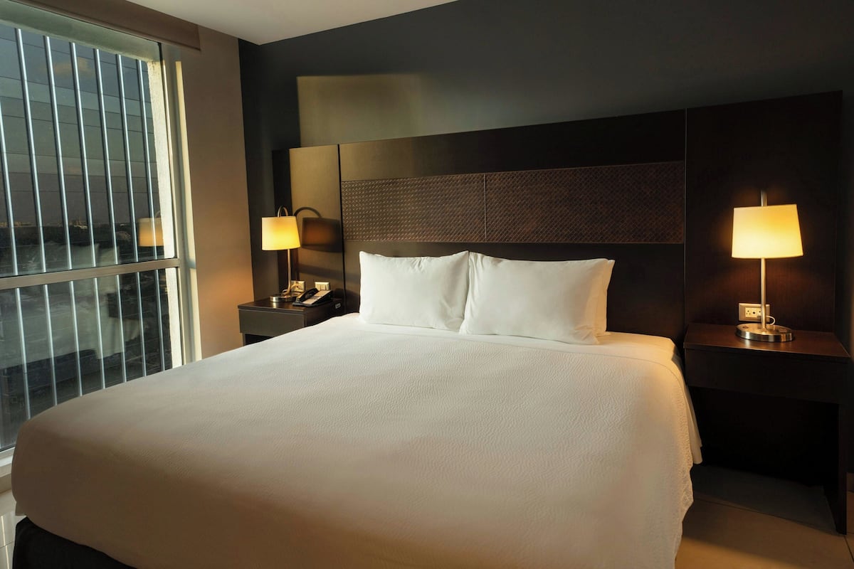 Junior Suite, 1 King Bed with Sofa bed | In-room safe, desk, laptop workspace, iron/ironing board