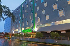 Façade de l’hébergement - soirée/nuit