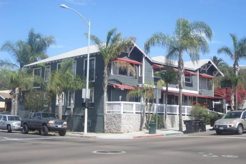 RK Hostel San Diego