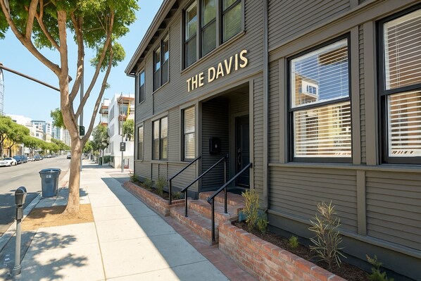 Exterior - The Davis Downtown San Diego (San Diego)