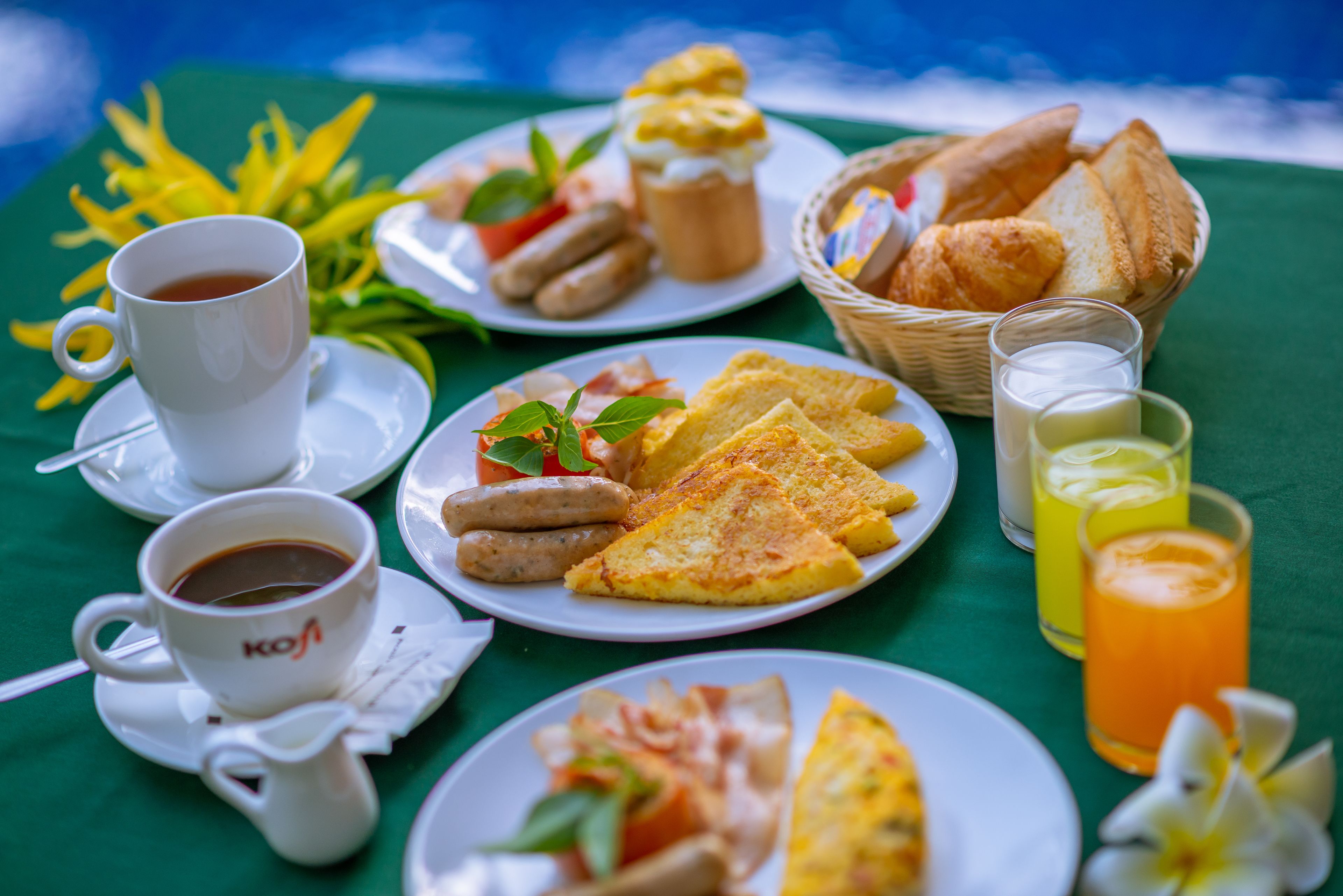 free daily continental breakfast