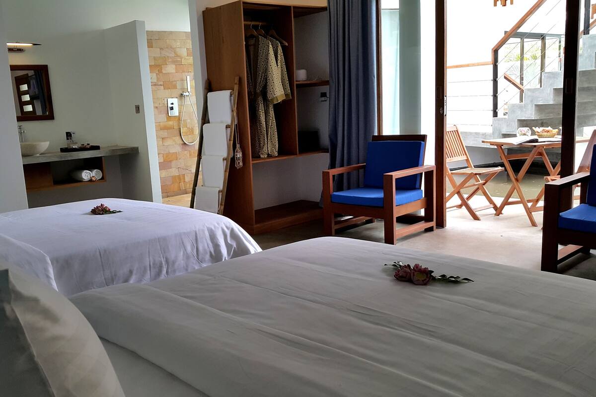 Deluxe-herbergi fyrir tvo, tvö rúm (with Free Khmer Massage 30 mn) | 1 svefnherbergi, rúmföt af bestu gerð, míníbar, öryggishólf í herbergi