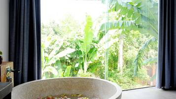 Grand Suite with Free Khmer Massage 30 mn | 1 bedroom, premium bedding, minibar, in-room safe