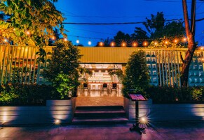 Breakfast, lunch, dinner served; international cuisine, pool views 