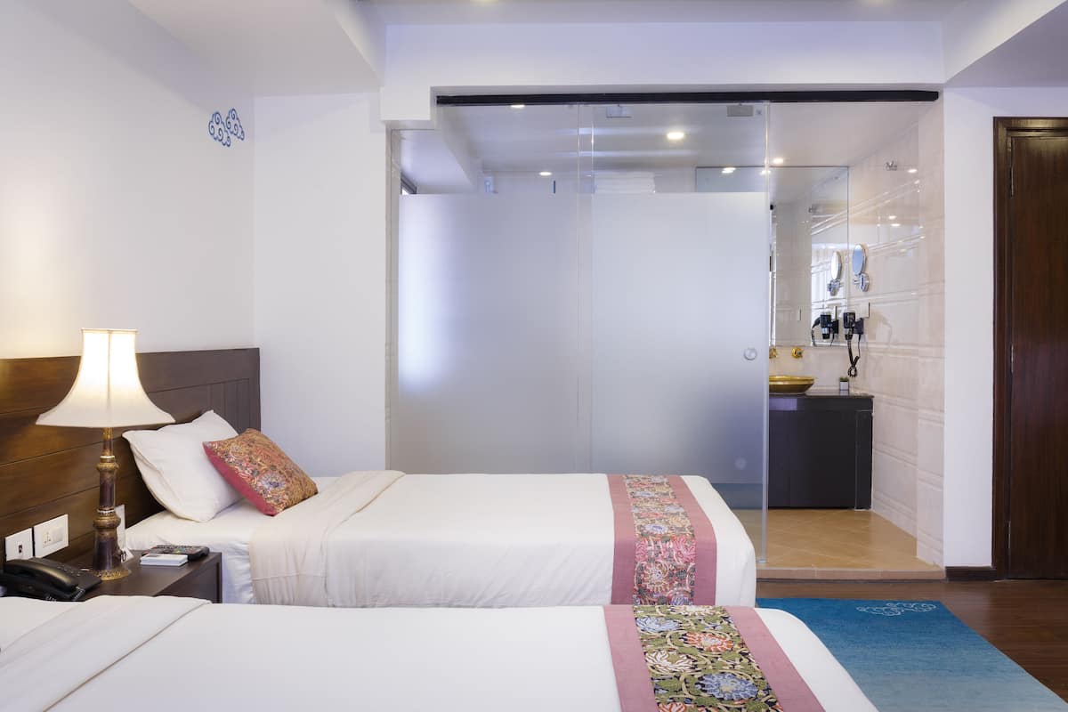 1 bedroom, premium bedding, in-room safe, desk