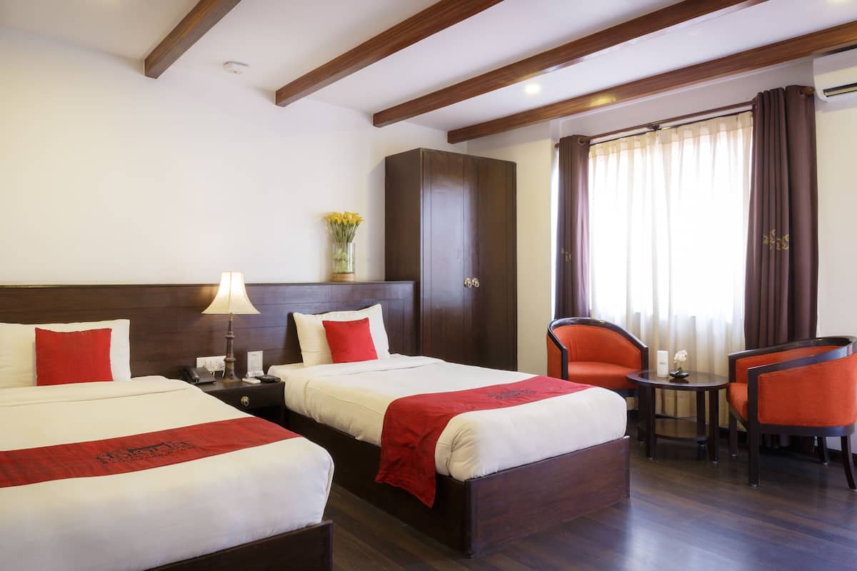 1 bedroom, premium bedding, in-room safe, desk