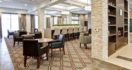 Holiday Inn Express & Suites Oshawa Downtown - Toronto Area by IHG