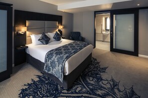 In-room safe, desk, soundproofing, iron/ironing board