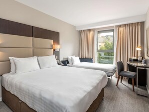Comfort Room, 1 Double Bed with Sofa bed | In-room safe, desk, soundproofing, iron/ironing board - Mercure Edinburgh Haymarket (Edinburgh)