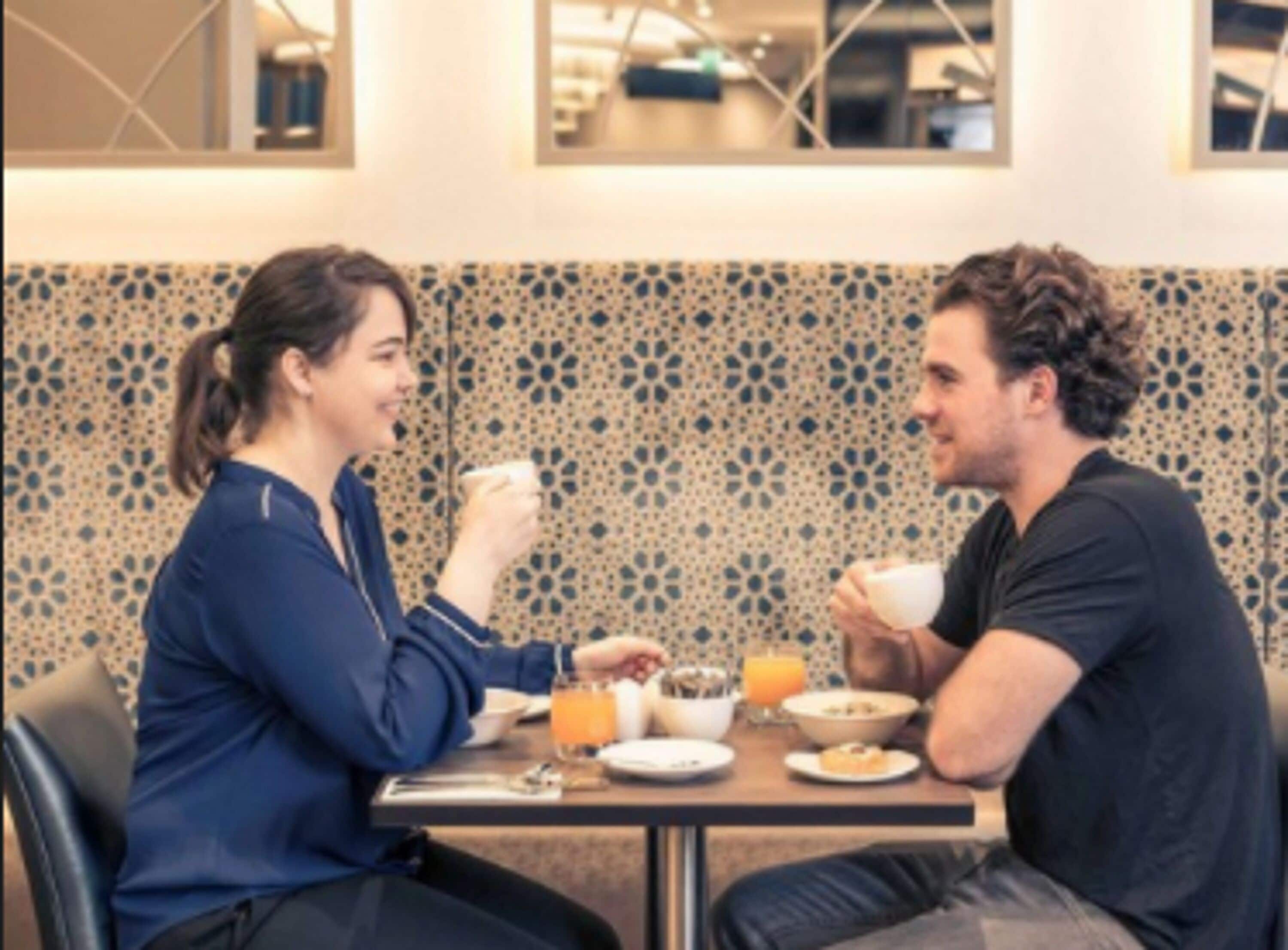 daily full breakfast (gbp 18.50 per person)