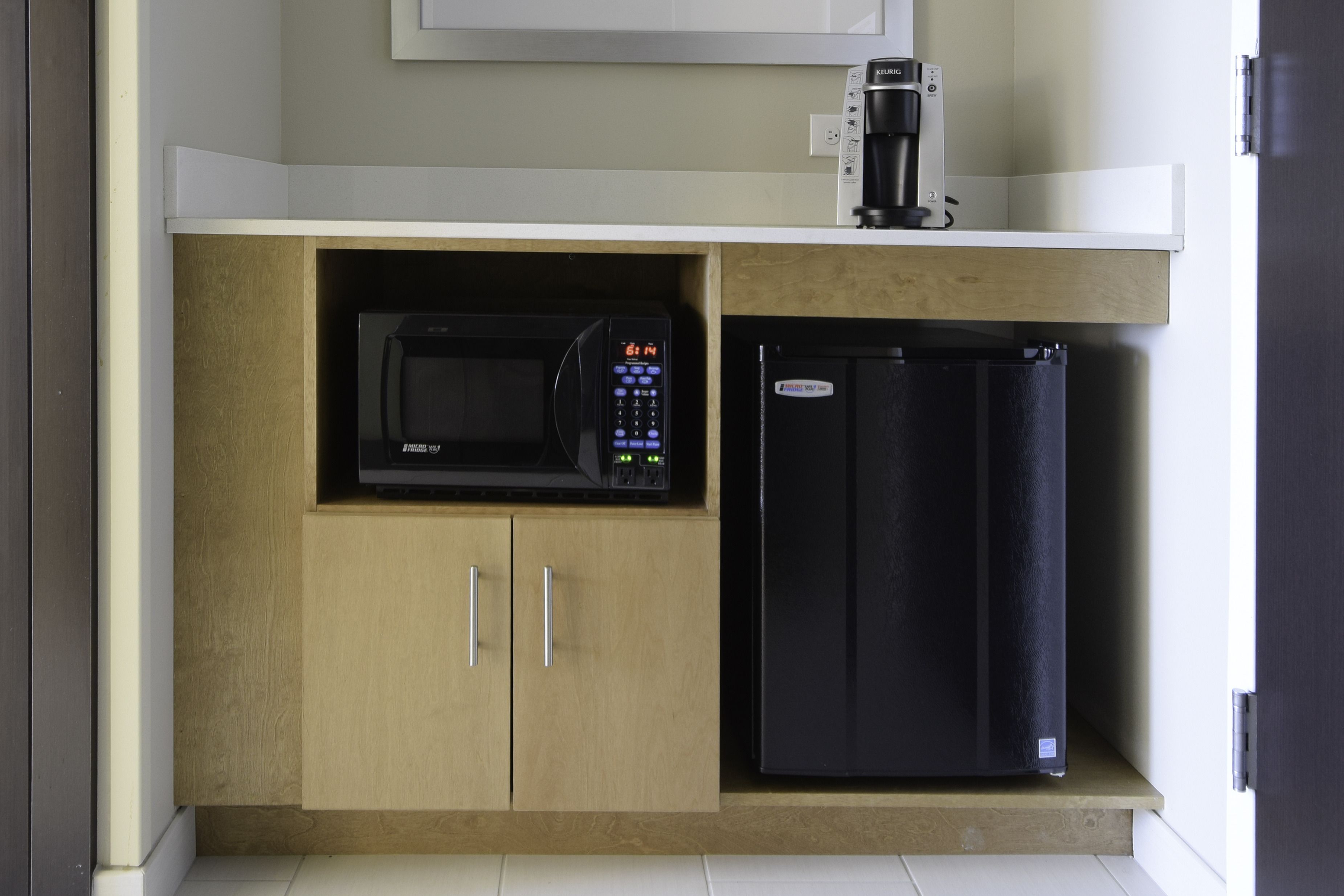 1 bedroom, desk, laptop workspace, blackout curtains