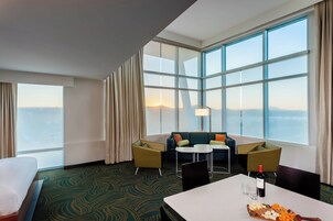 In-room safe, desk, iron/ironing board, free WiFi