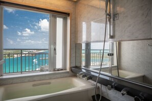 Suite Non Smoking | Bathroom - Hotel East China Sea (Ishigaki)