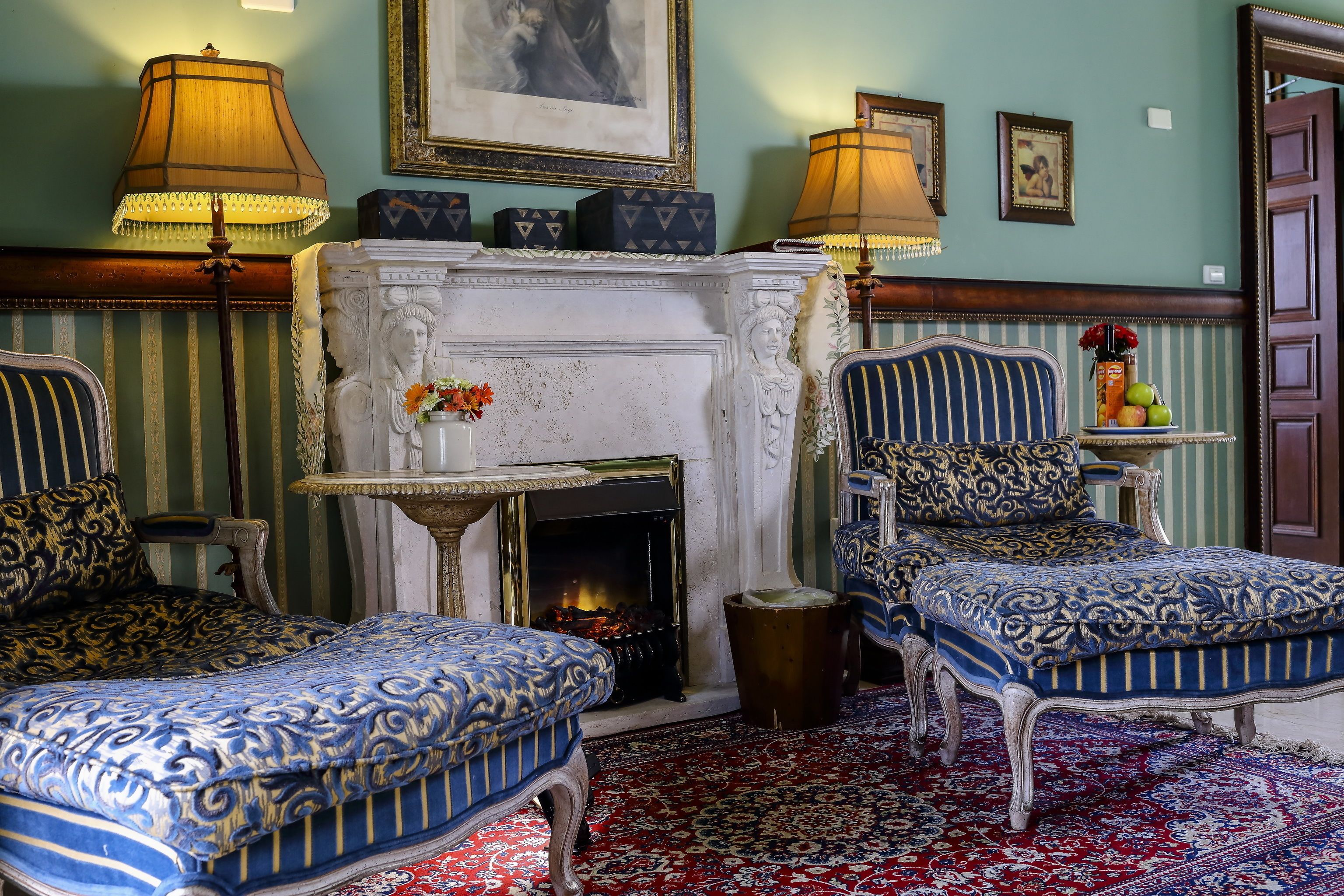 Superior Suite | In-room safe, individually decorated, desk, blackout drapes