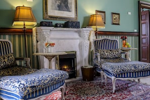 Superior-svíta | Öryggishólf í herbergi, sérhannaðar innréttingar, skrifborð