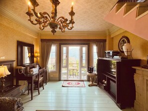 Deluxe Penthouse | Terrace/patio - Cingjing Xiafei Music Villa (Ren'ai)