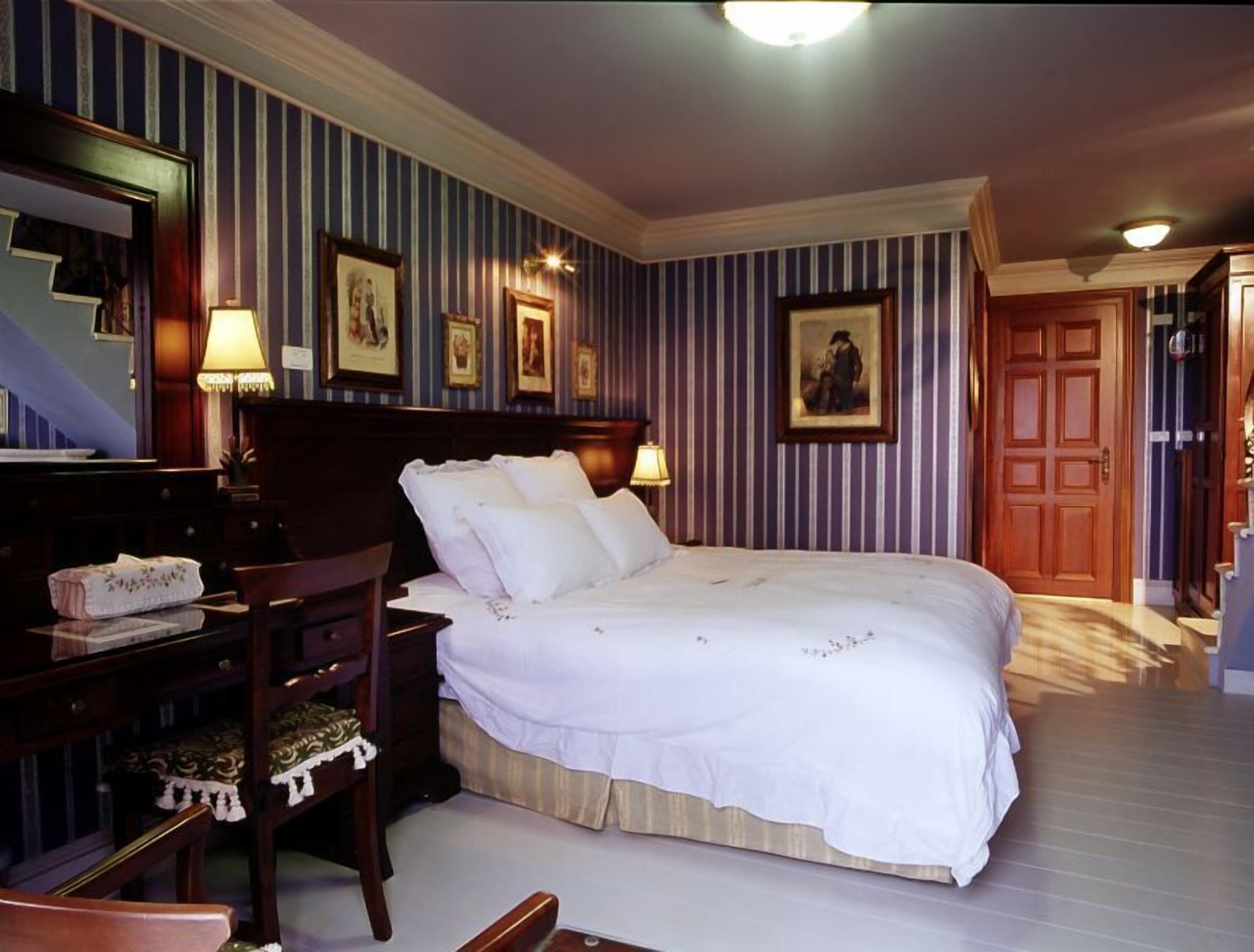 in-room safe, individually decorated, desk, blackout curtains