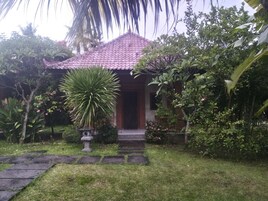 1 habitación, escritorio, wifi gratis y ropa de cama 