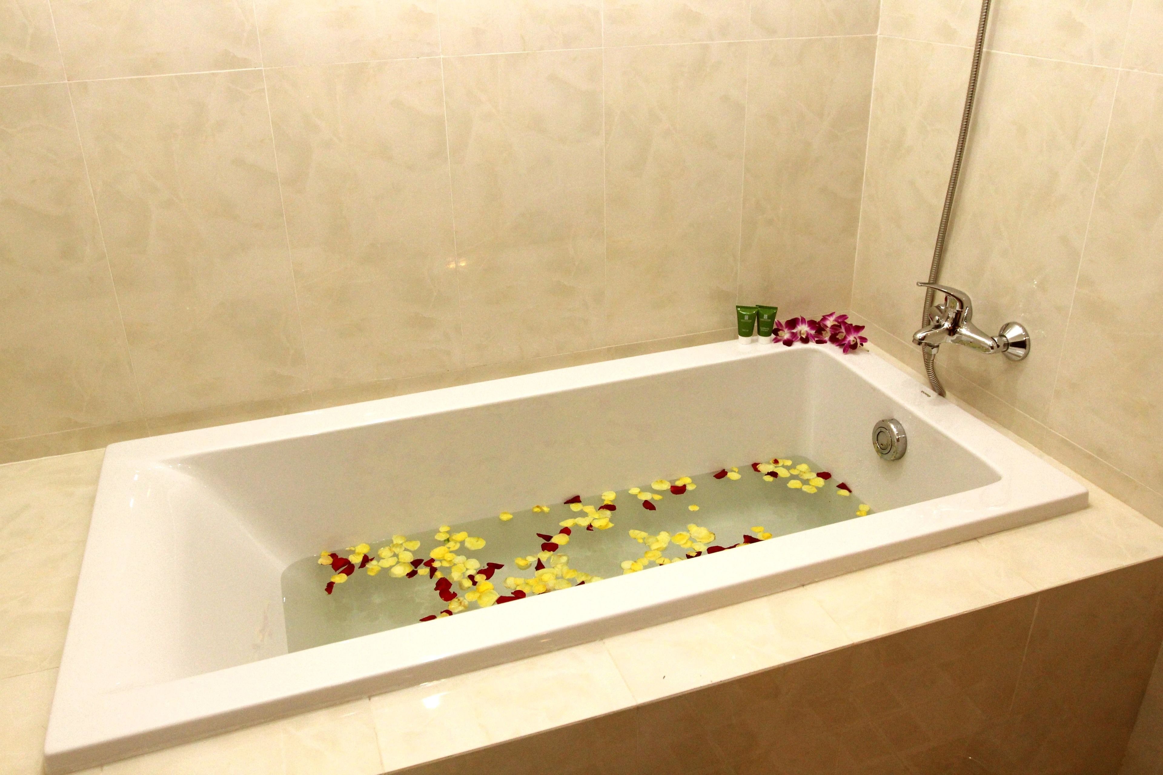 free toiletries, hair dryer, slippers, bidet