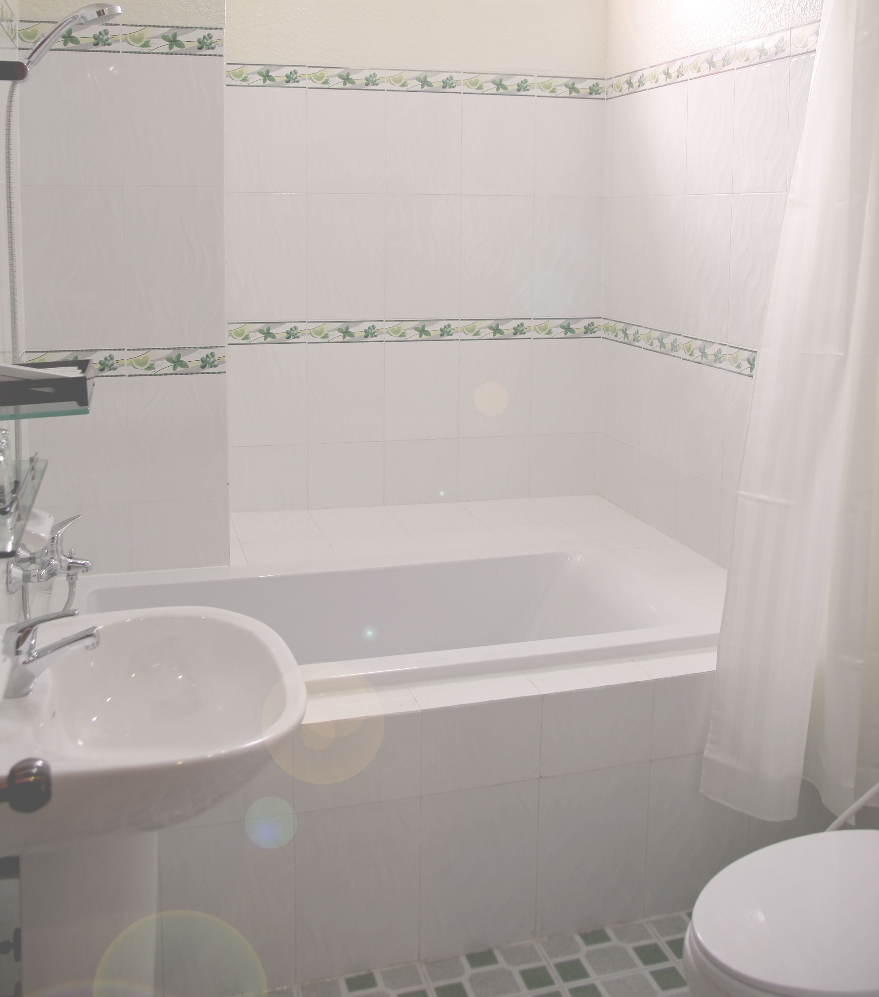 superior room | bathroom | free toiletries, hair dryer, slippers, bidet