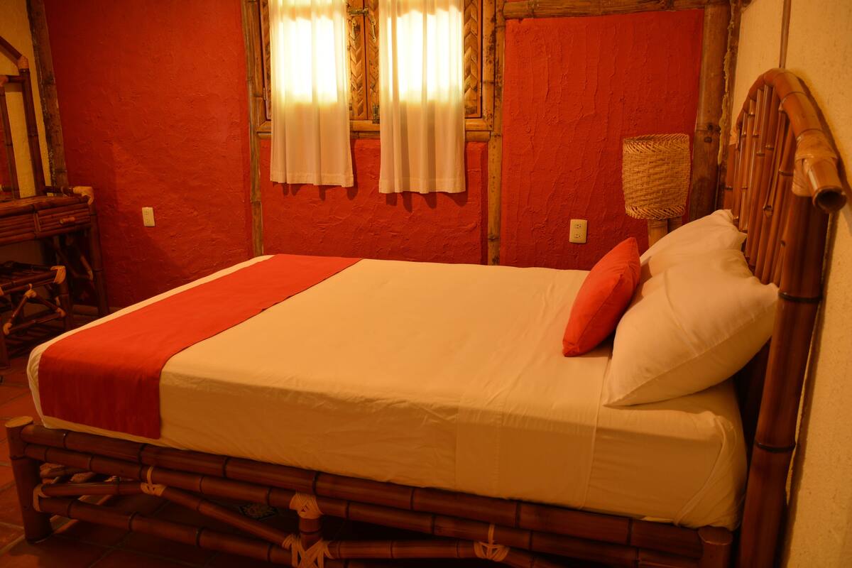 Villa, vistas al río | 1 dormitorio, ropa de cama de alta calidad, ropa de cama