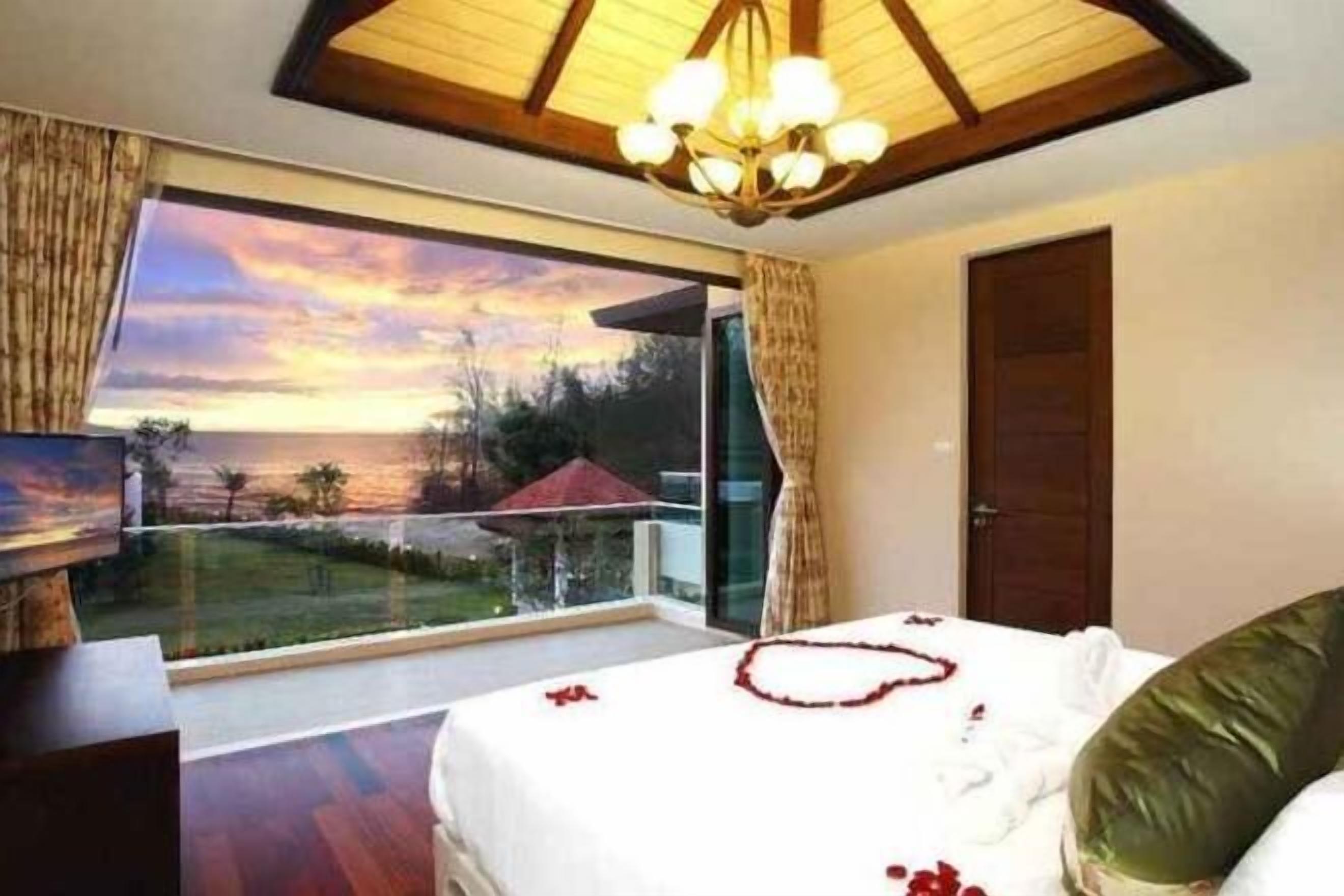 1 Schlafzimmer, hochwertige Bettwaren, Tempur-Pedic-Betten, Zimmersafe