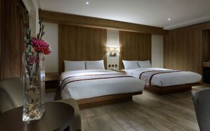 Elite Quadruple Room, 2 Double Beds