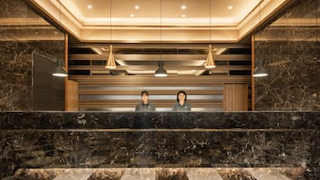 Quầy tiếp tân