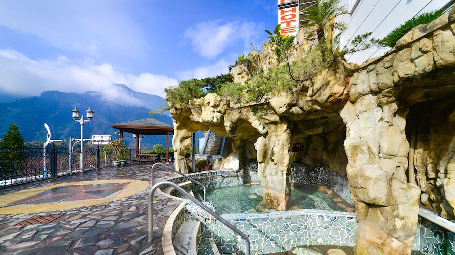 Hotel Tilun Dongpu Spa