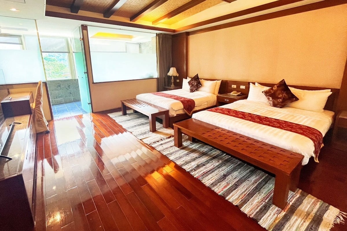 Firemannsrom – deluxe, fjellutsikt | Wi-fi (inkludert) og sengetøy