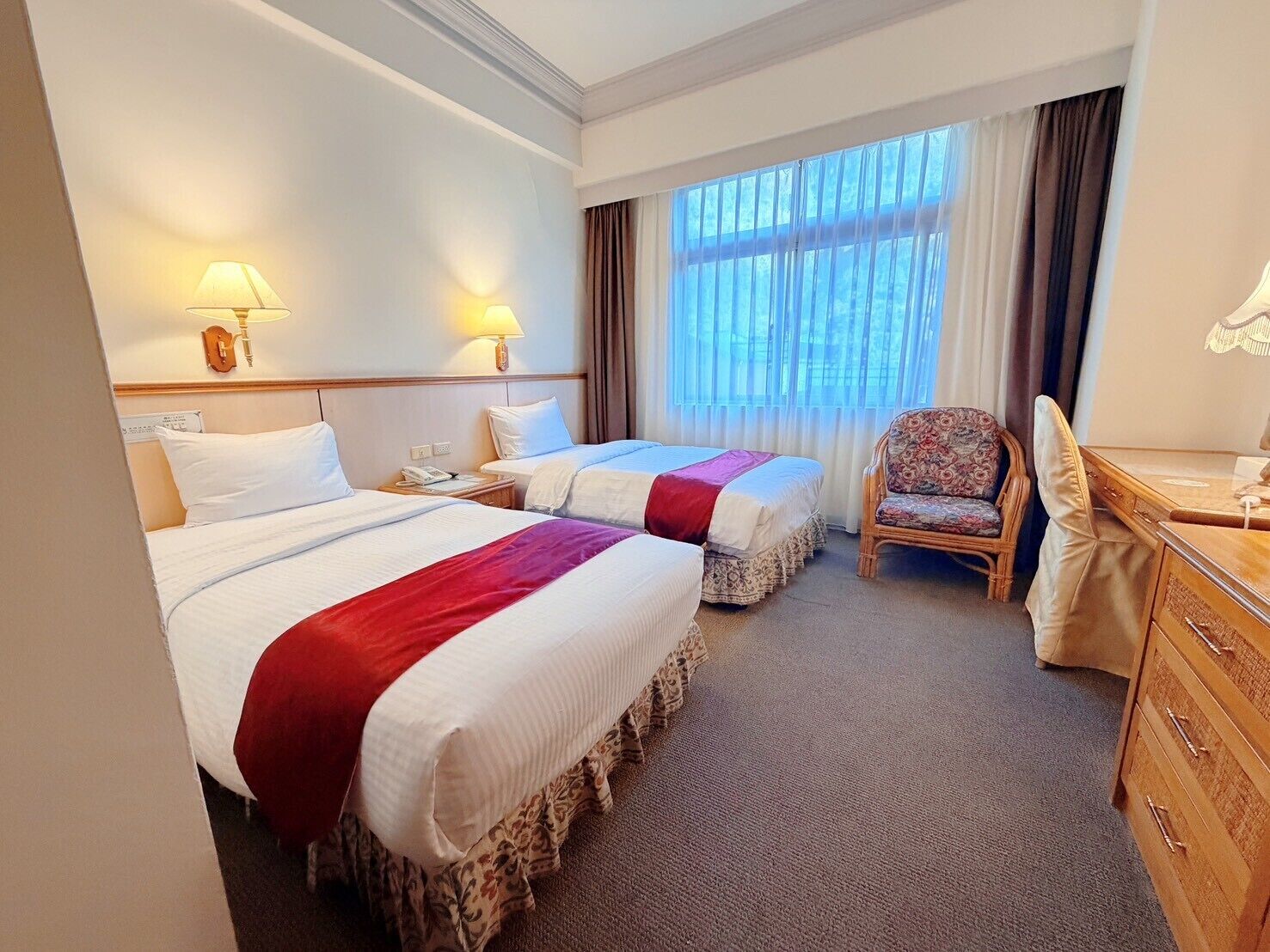 Basic Twin Room | Free WiFi, bed sheets