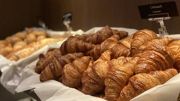 Desayuno continental todos los días (con cargo)