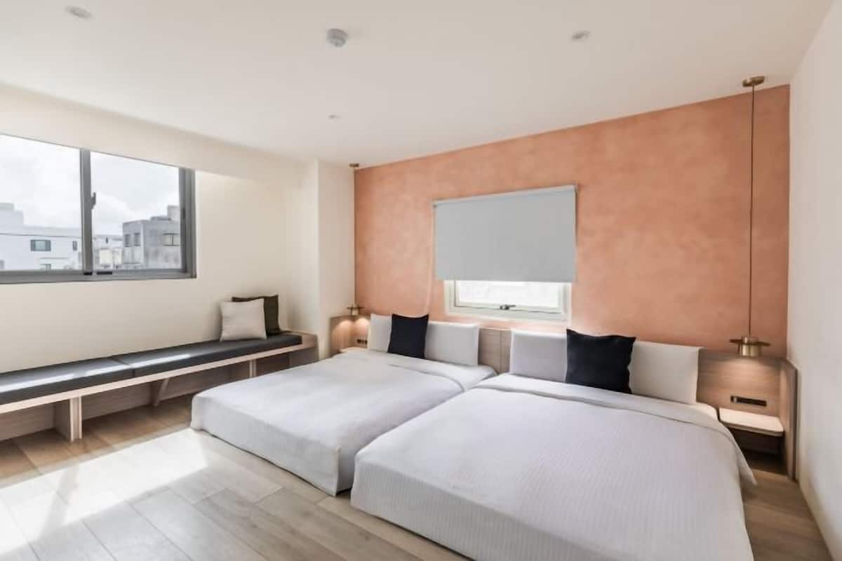 1 bedroom, premium bedding, individually decorated