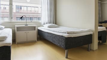 Kolmen hengen huone | Huoneen varustelu