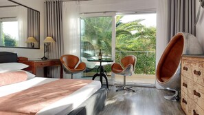 Deluxe Studio, Balcony, Park View