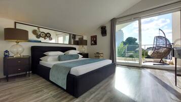 Premium-Doppelzimmer, Balkon, eingeschränkter Meerblick | Italienische Bettbezüge von Frette, hochwertige Bettwaren