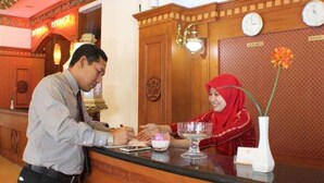 Reception - Quds Royal Hotel Surabaya (Surabaya)