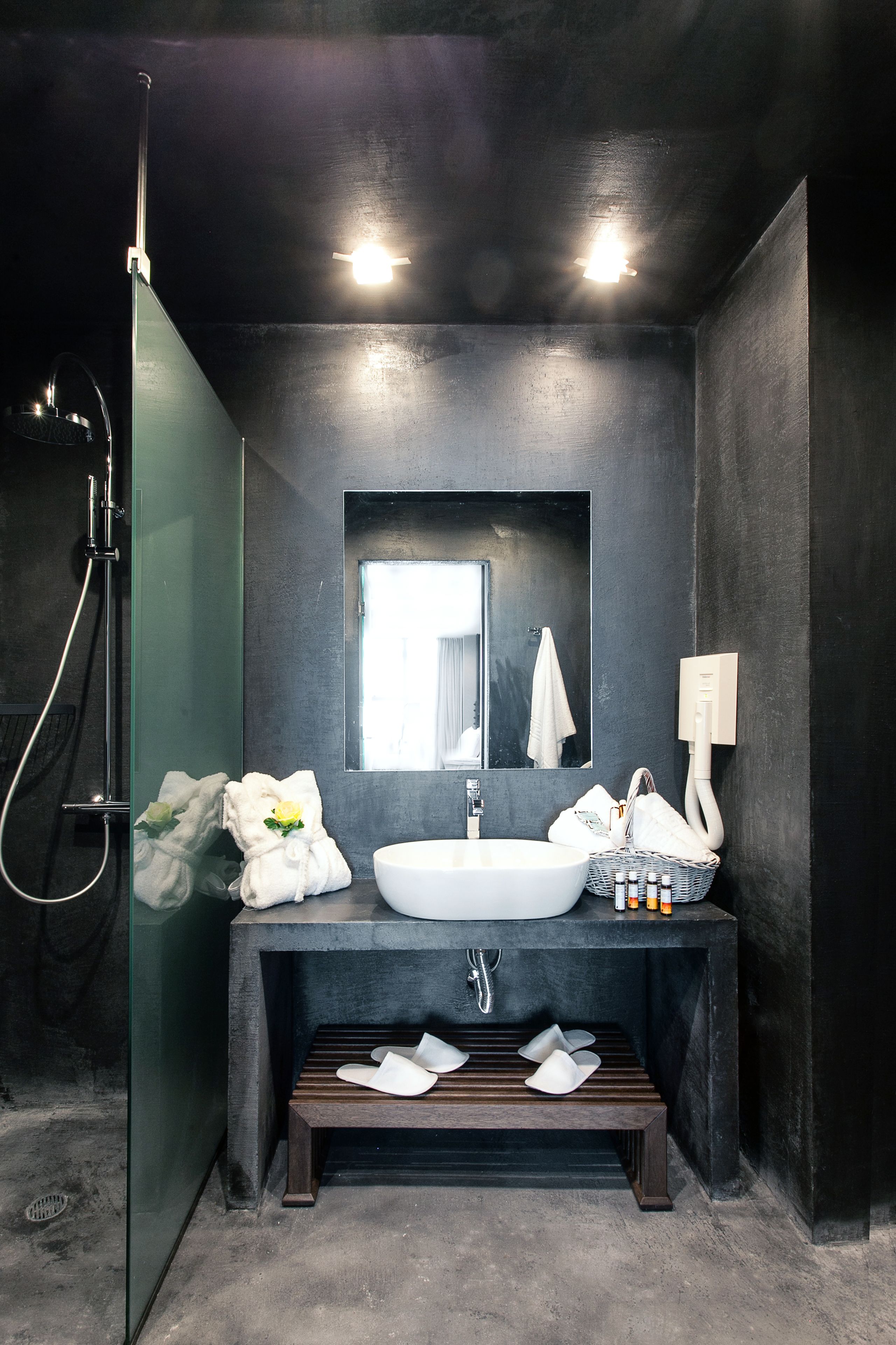 suite, jetted tub, city view (emerald) | view from room