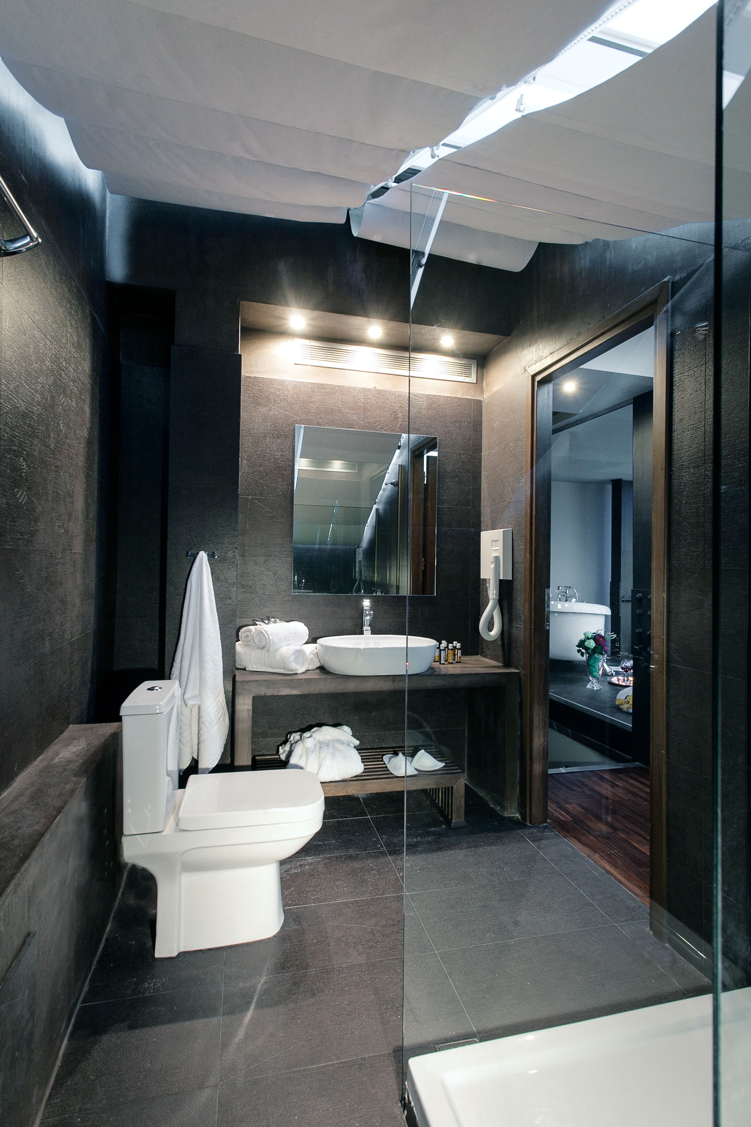 suite, jetted tub, city view (princess) | bathroom | designer toiletries, hair dryer, bathrobes, slippers