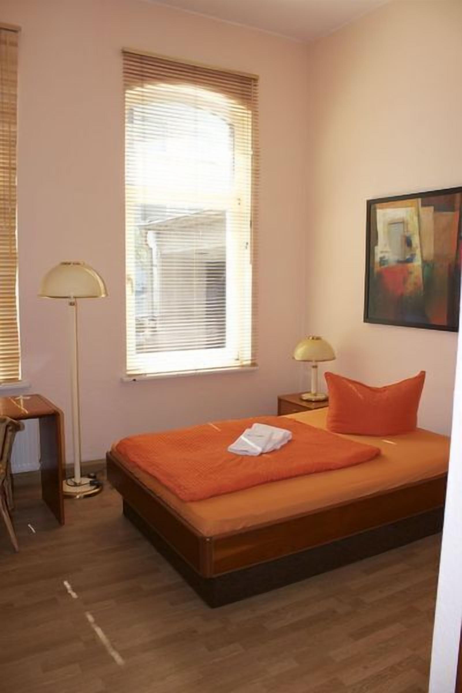 Foto - Am Lindenhof - Self Check-In Hotel