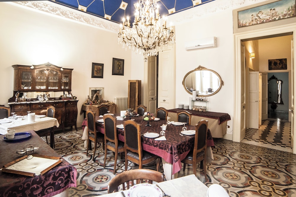 Palazzo Rollo by null