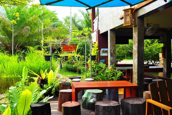 Frühstück, Mittagessen, internationale Küche, Speisen im Freien 