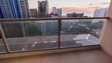 Three Bedroom Apartment | 1 ห้องนอน, Wi-Fi ฟรี