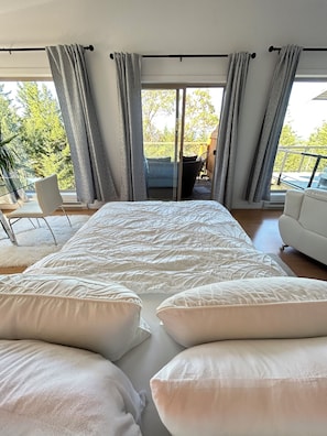 Luxury Suite, 1 Queen Bed, Ocean View, Sea Facing