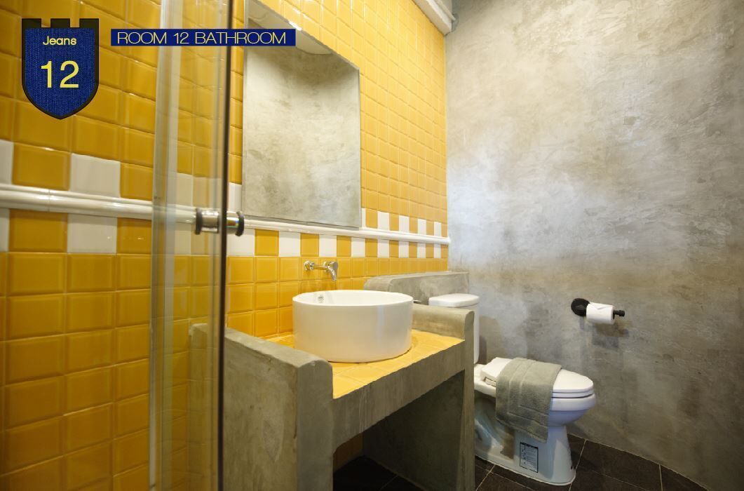 standard double with mountain view | bathroom | shower, free toiletries, hair dryer, towels