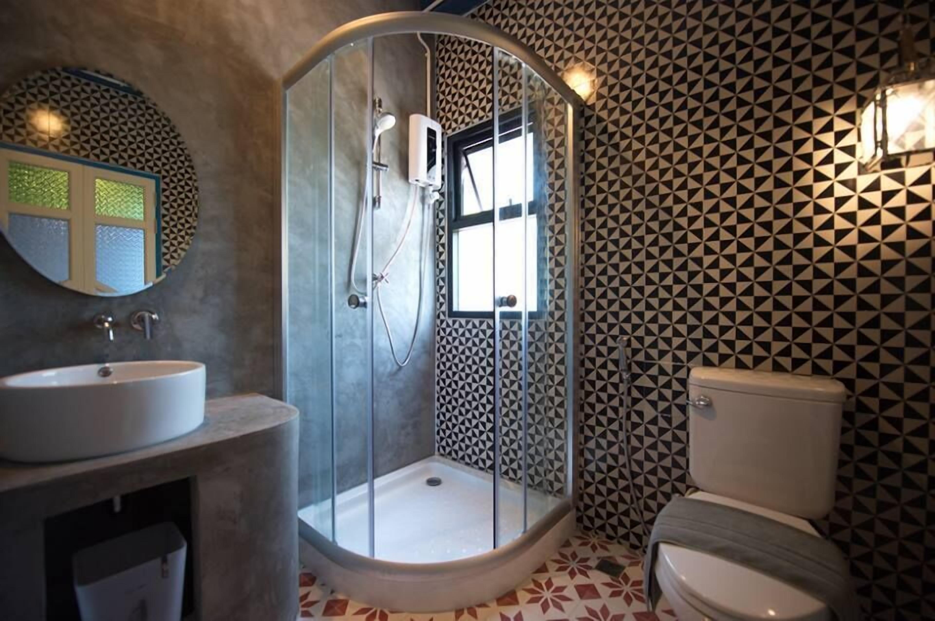 standard quadruple with mountain view | bathroom | shower, free toiletries, hair dryer, towels