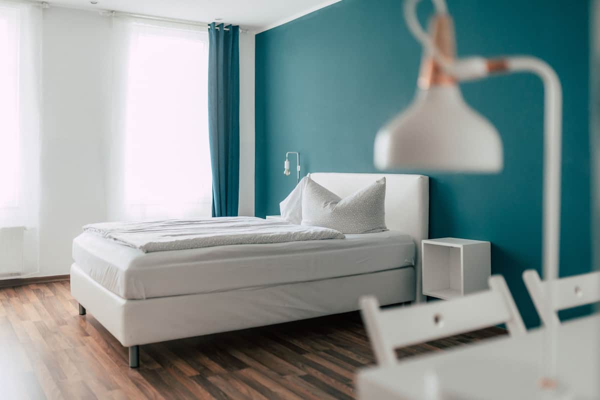 Doppelzimmer, Gemeinschaftsbad | Individuell dekoriert, individuell eingerichtet, Verdunkelungsvorhänge