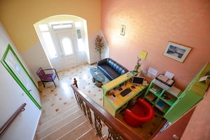 Check-in/check-out kiosk - Hotel Sidro (Milna)