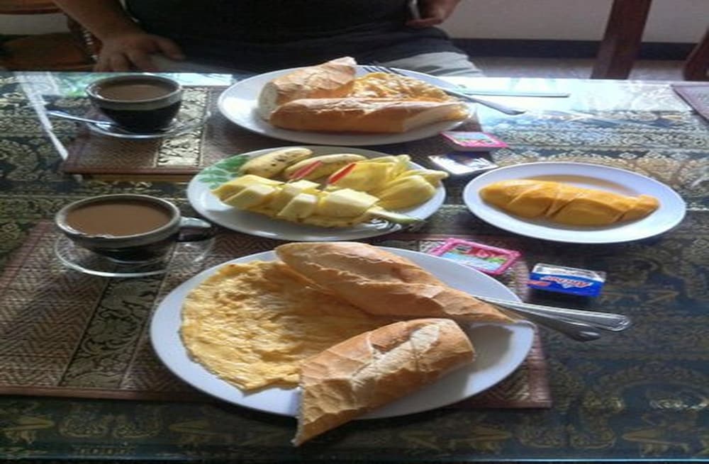 Mom's Guesthouse by null