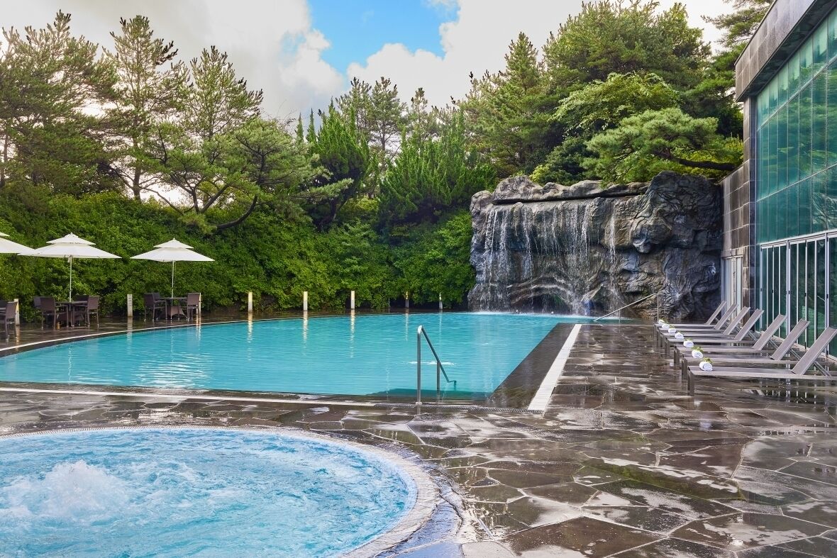 Udendørs pool
